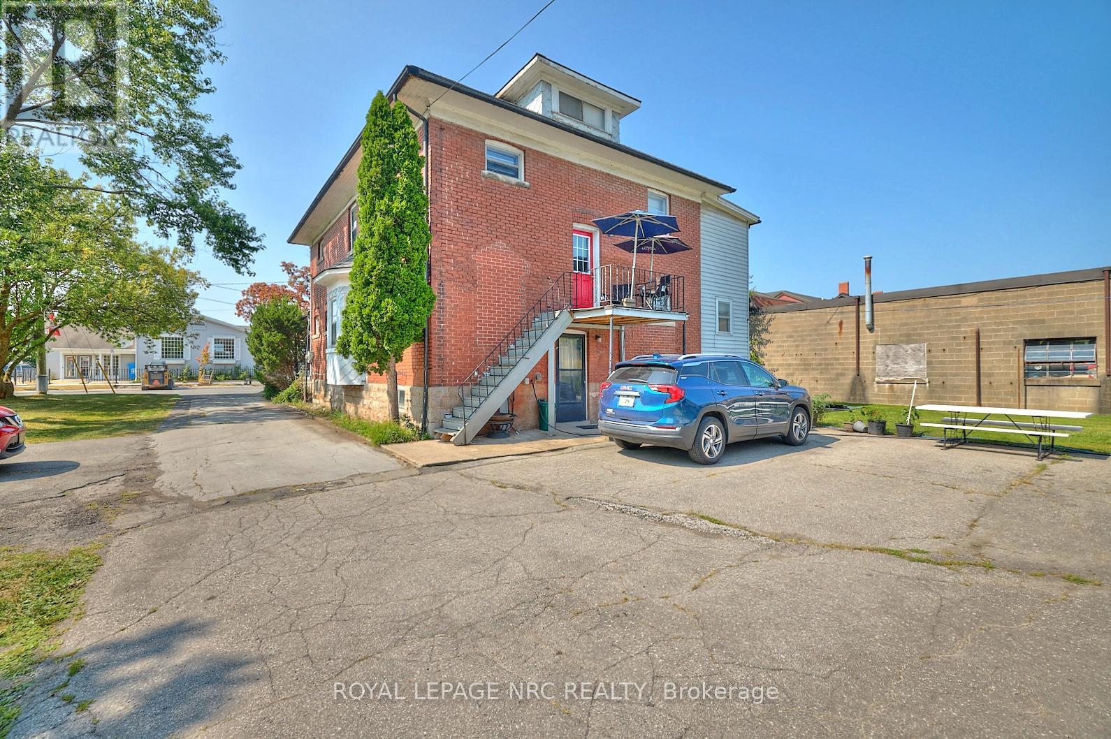 3758 Main Street, Niagara Falls, Ontario  L2G 6B2 - Photo 3 - X12847158