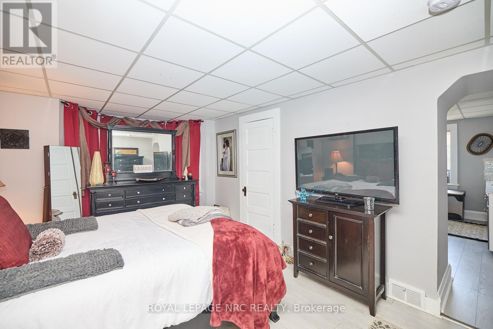 3758 Main Street, Niagara Falls, Ontario  L2G 6B2 - Photo 16 - X12847160