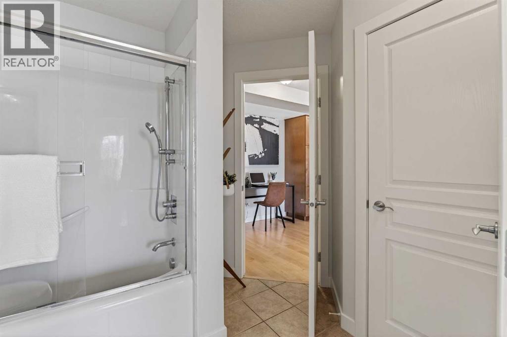 206, 208 Holy Cross Lane Sw, Calgary, Alberta  T2S 3G3 - Photo 27 - A2289904