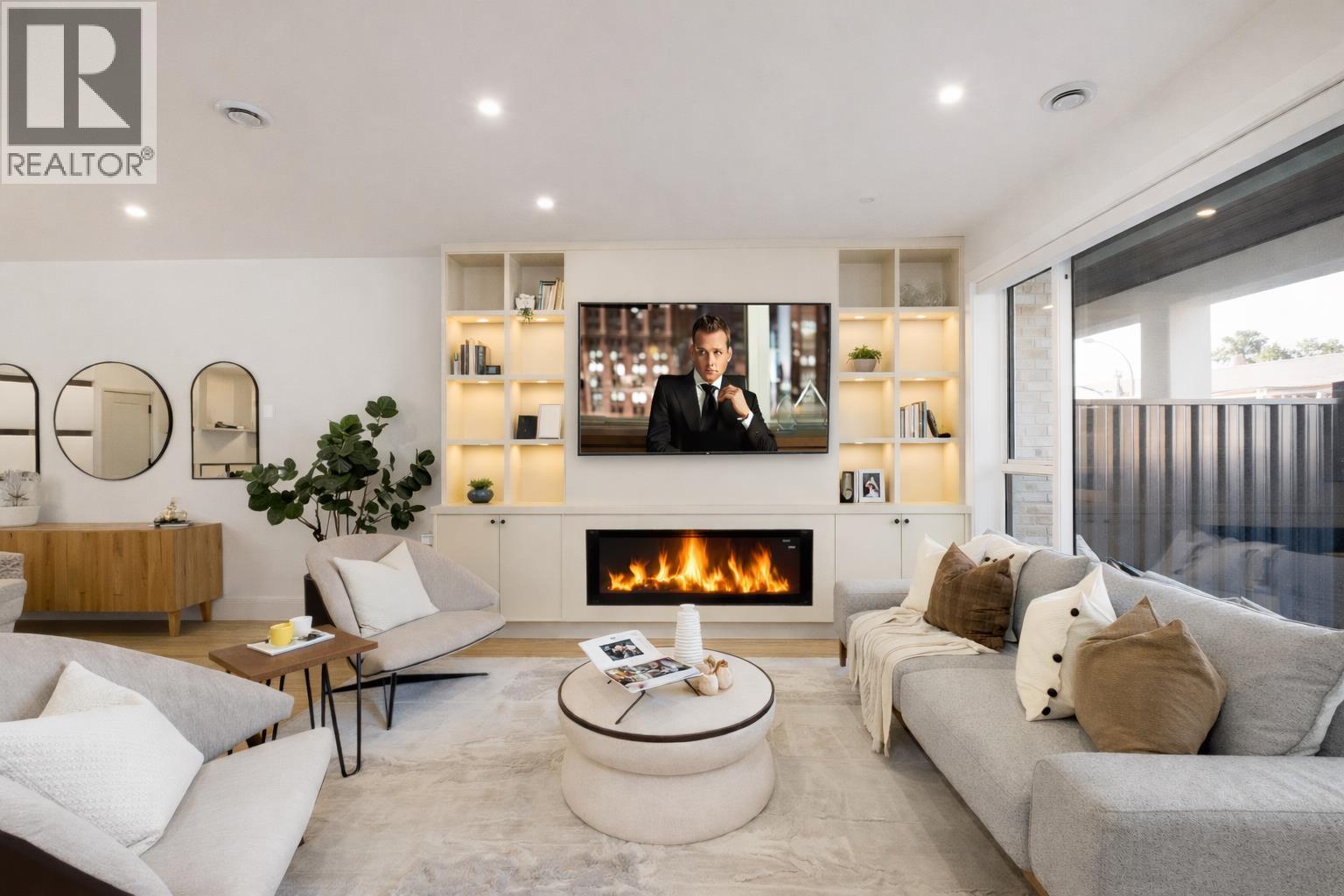 102 646 Girard Avenue, Coquitlam, British Columbia  V3K 1S8 - Photo 3 - R3096241