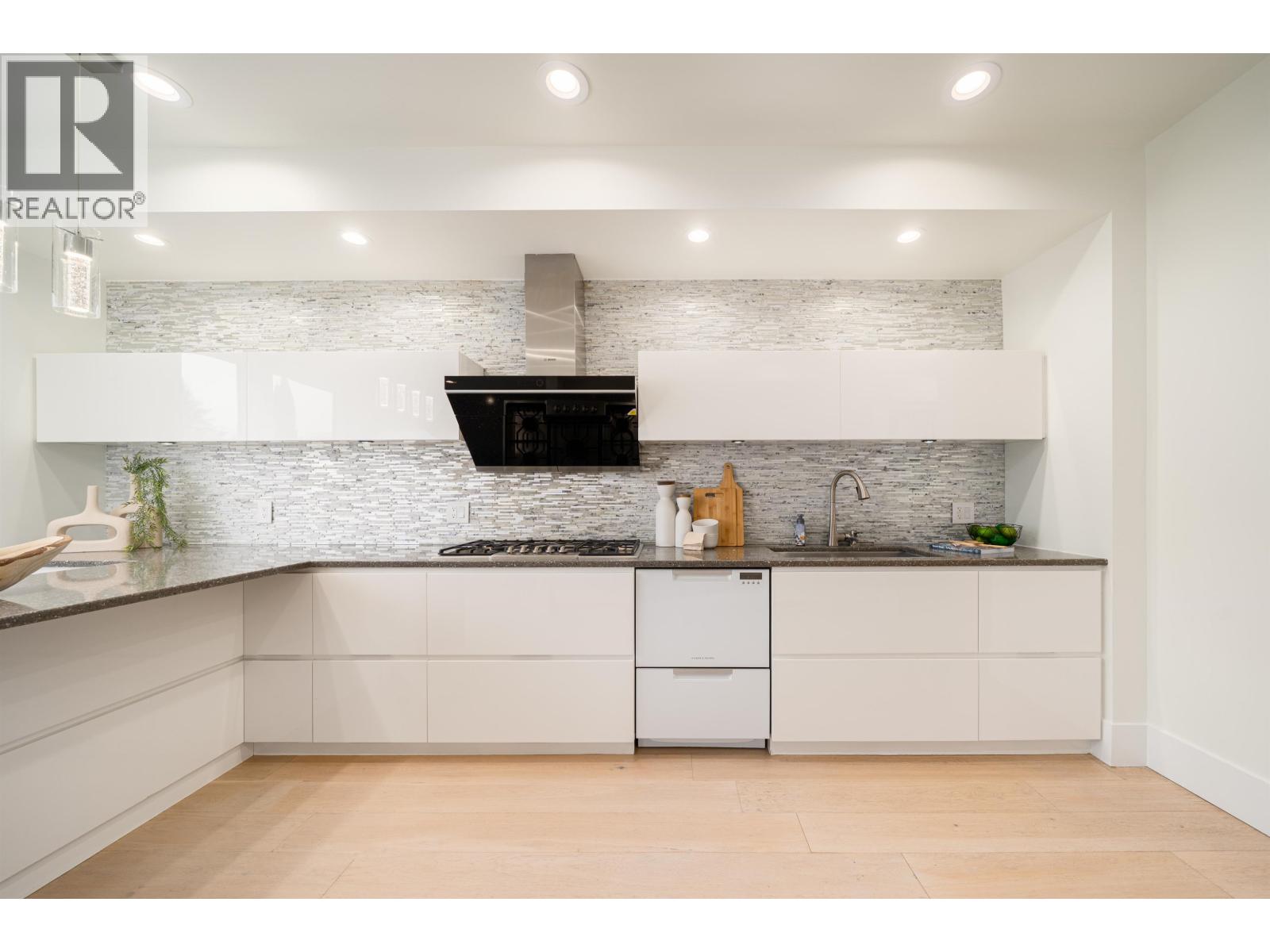 4068 W 15th Avenue, Vancouver, British Columbia  V6R 3A3 - Photo 9 - R3095089