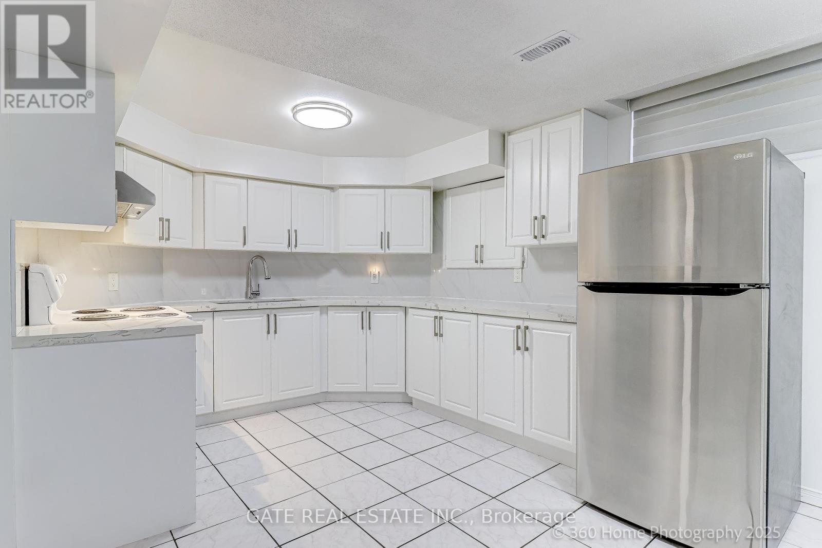 11 Jordana Drive, Markham, Ontario  L3S 3C2 - Photo 5 - N12847148