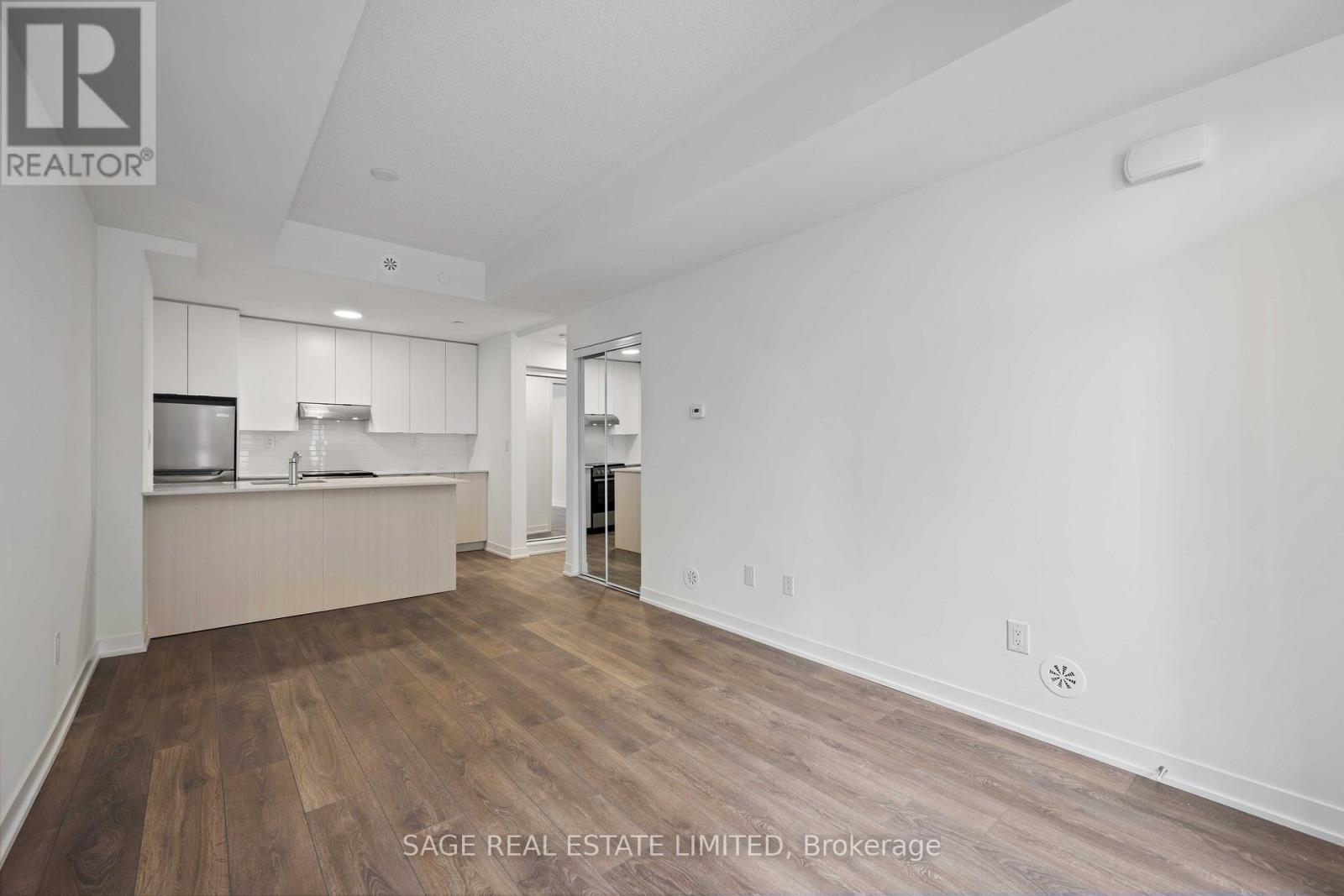 111 - 145 Canon Jackson Drive, Toronto, Ontario  M6M 0E1 - Photo 7 - W12847144