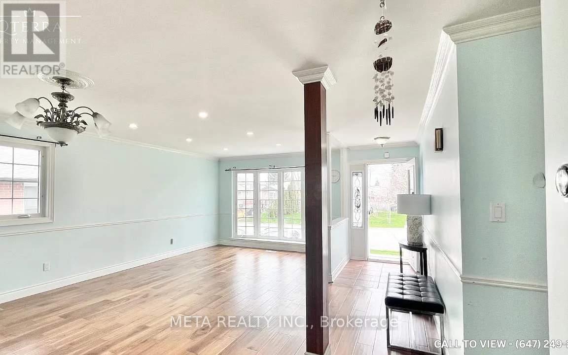 22 Garfield Crescent, Brampton, Ontario  L6V 1V8 - Photo 3 - W12847150