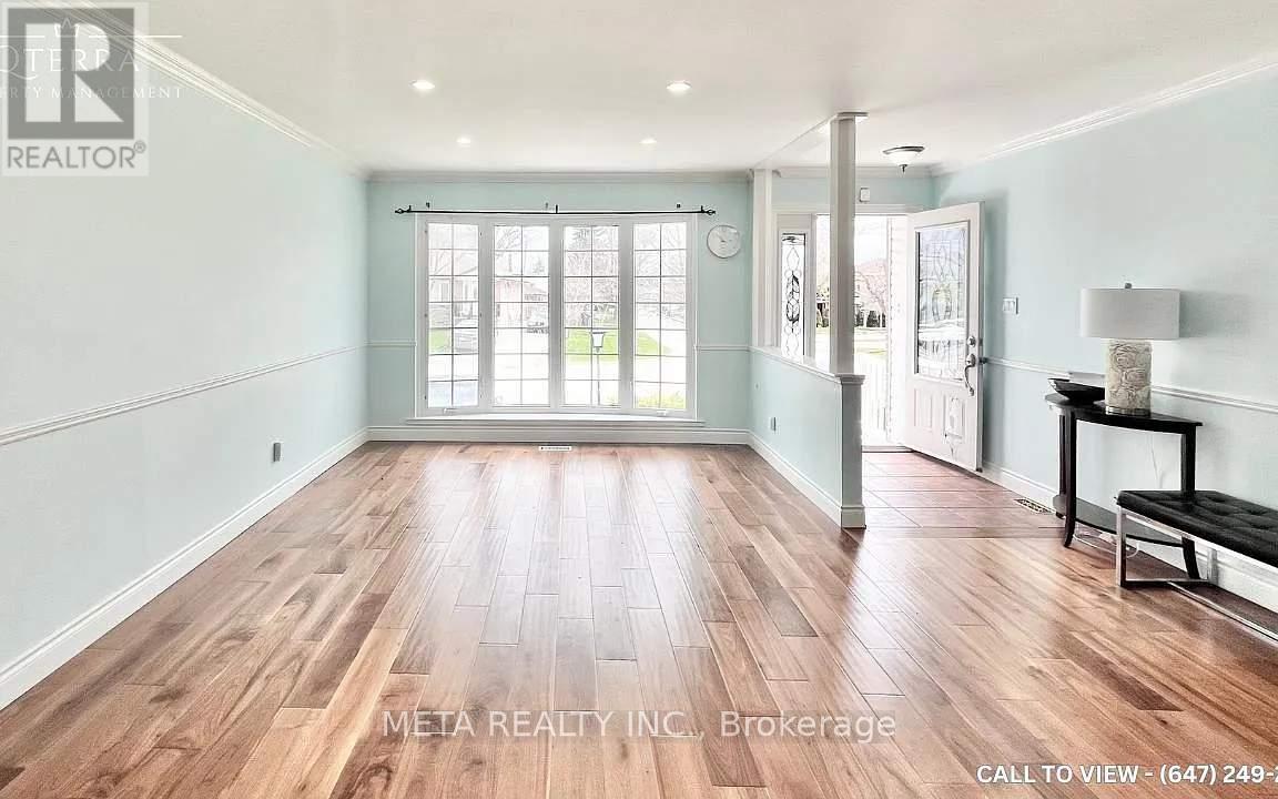 22 Garfield Crescent, Brampton, Ontario  L6V 1V8 - Photo 5 - W12847150