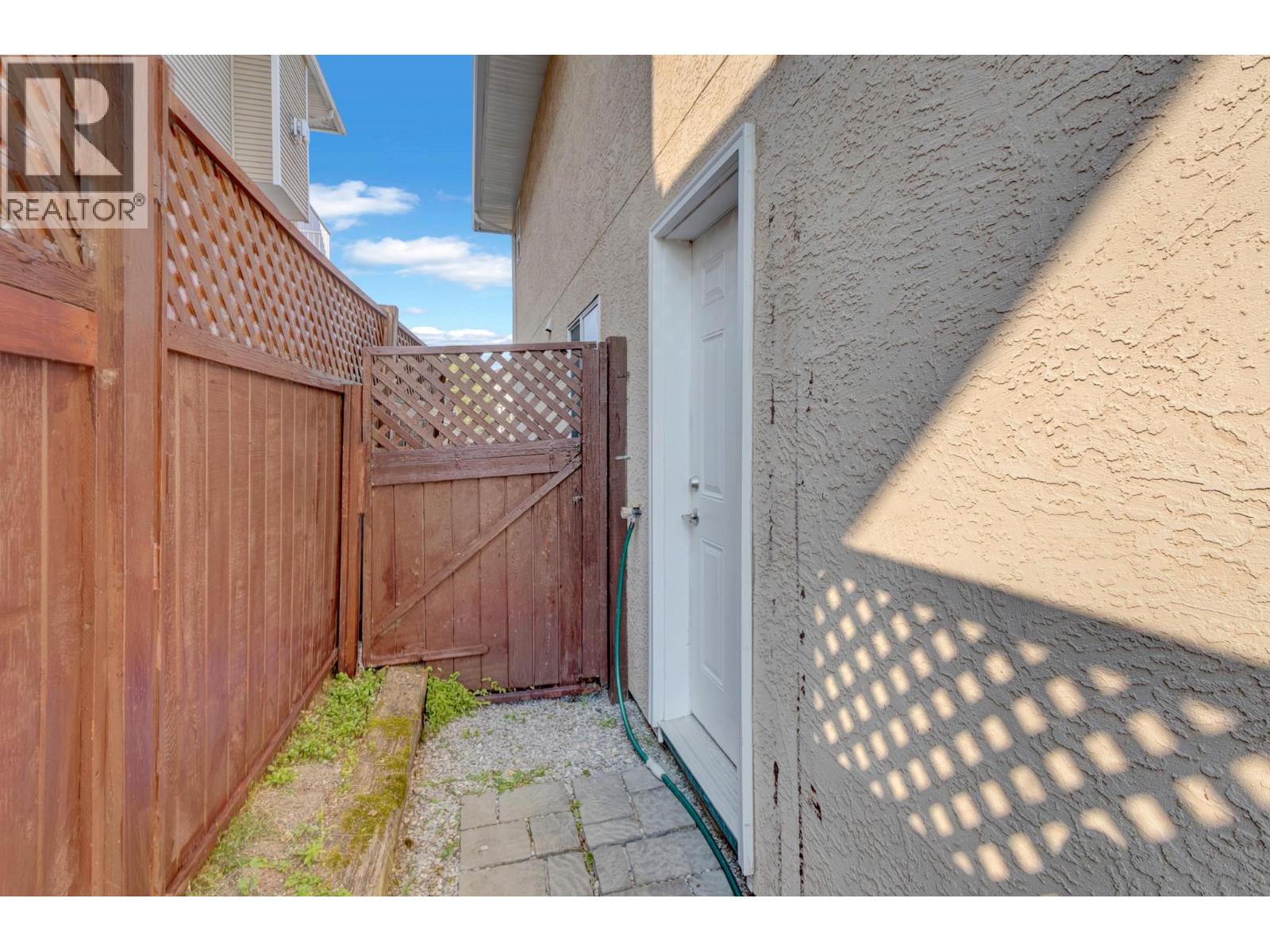 2764 Merritt Road, Prince George, British Columbia  V2N 1M4 - Photo 21 - R3096052