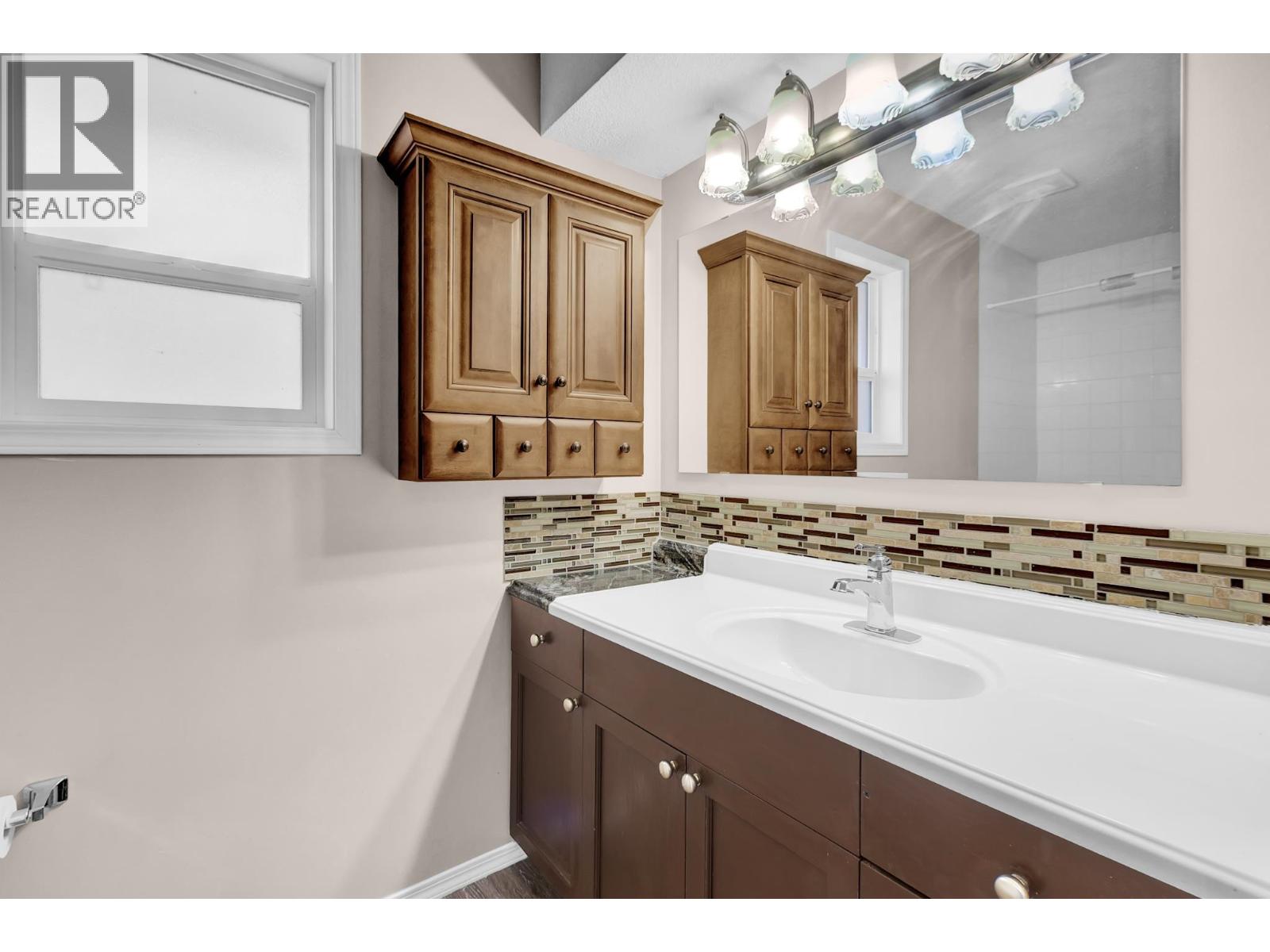 2764 Merritt Road, Prince George, British Columbia  V2N 1M4 - Photo 13 - R3096052