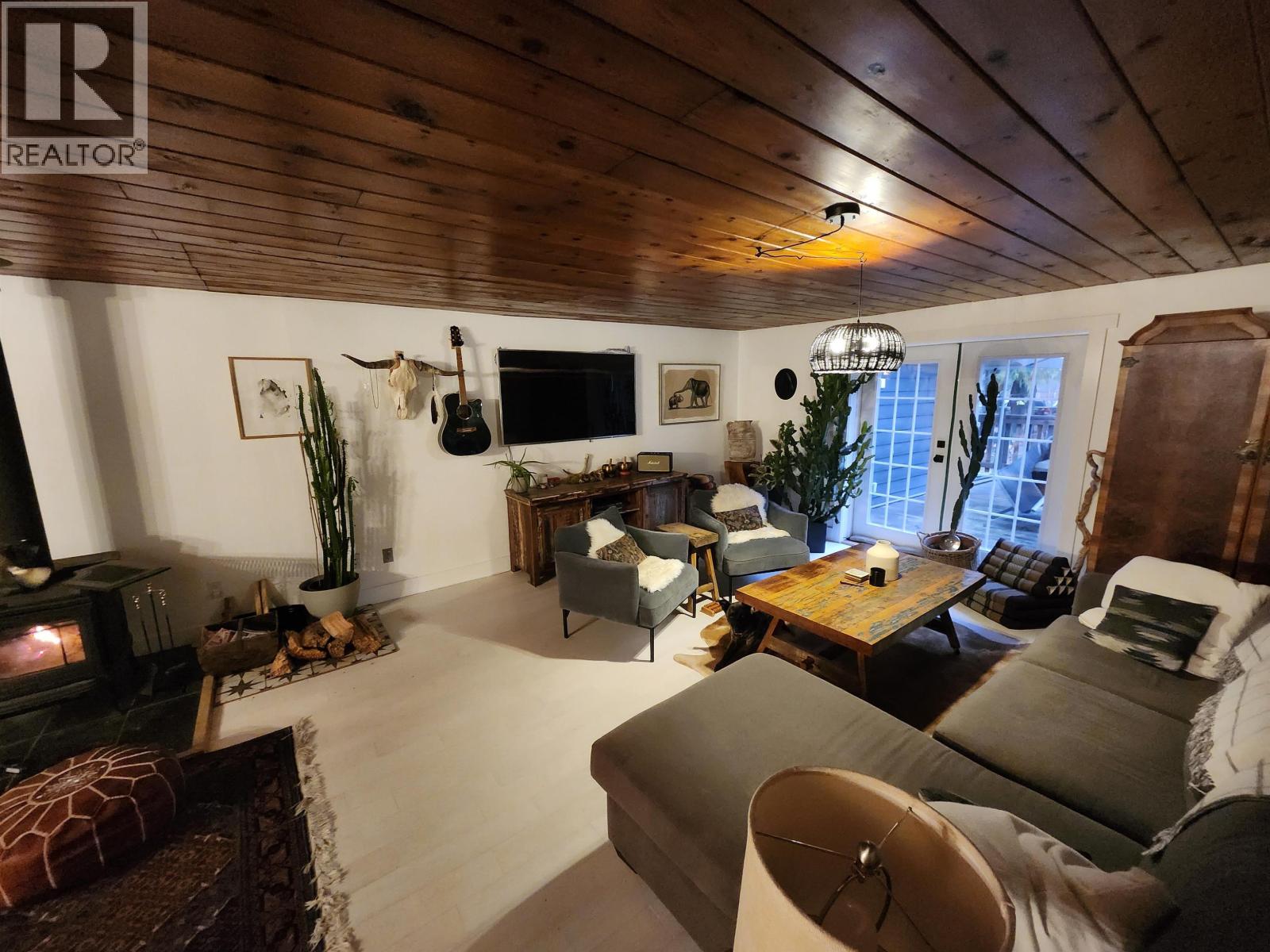 14848 Squamish Valley Road, Squamish, British Columbia  V0N 1H0 - Photo 10 - R3095939