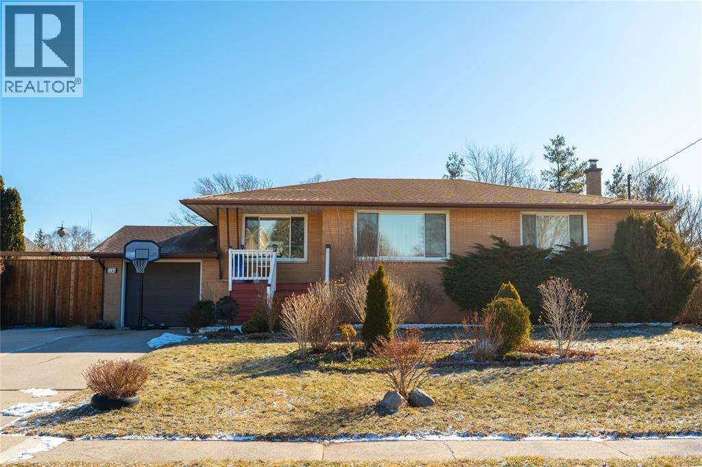 1146 O'RAE AVENUE, Sarnia, Ontario