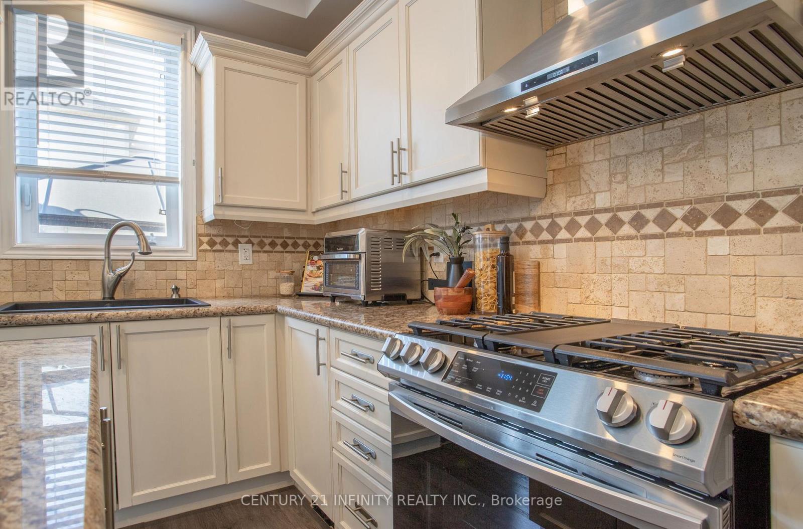 32 Buxton Lane, Clarington, Ontario  L1C 0J5 - Photo 21 - E12847214