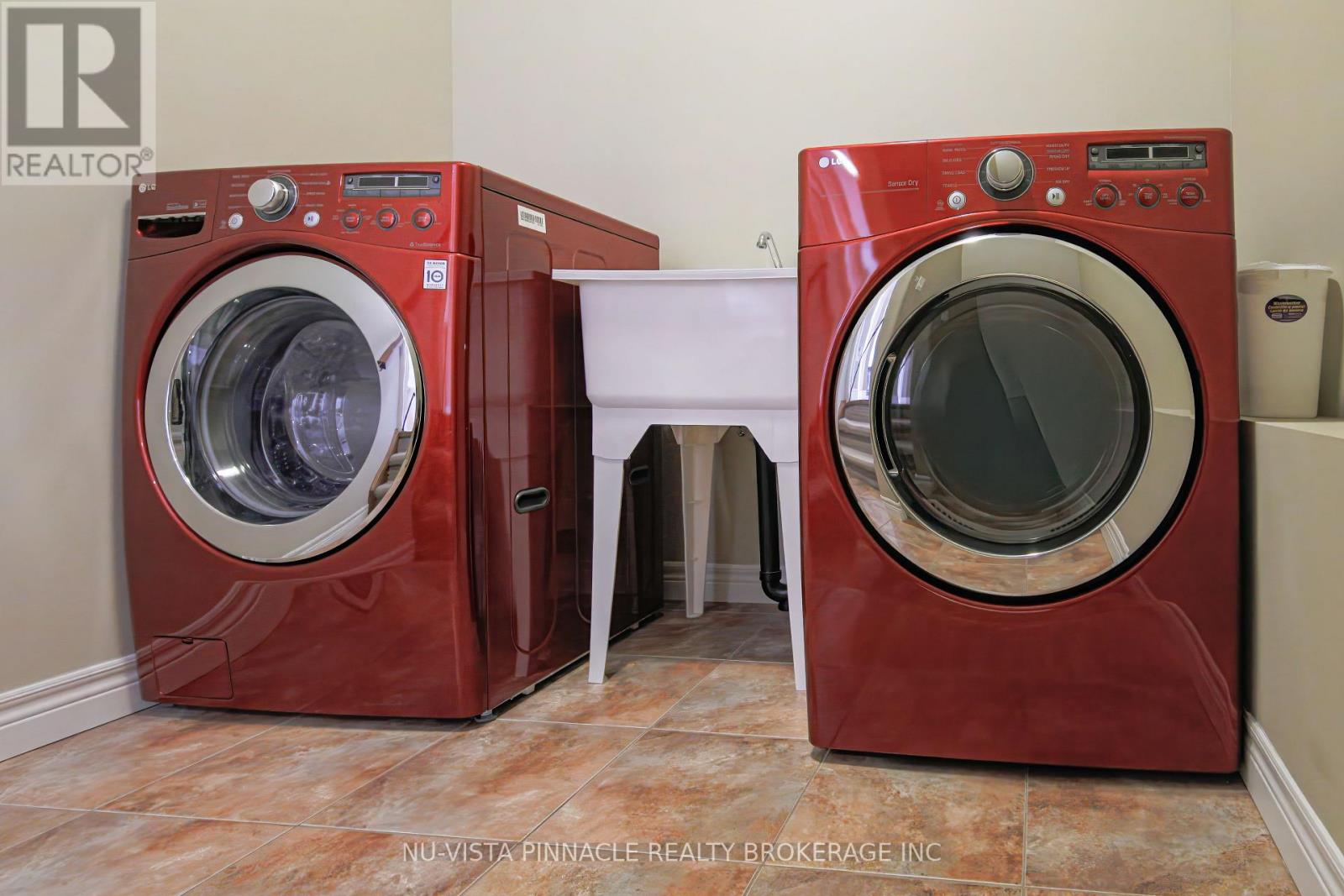 702 Springwood Crescent, London North, Ontario  N6G 0H8 - Photo 17 - X12847190