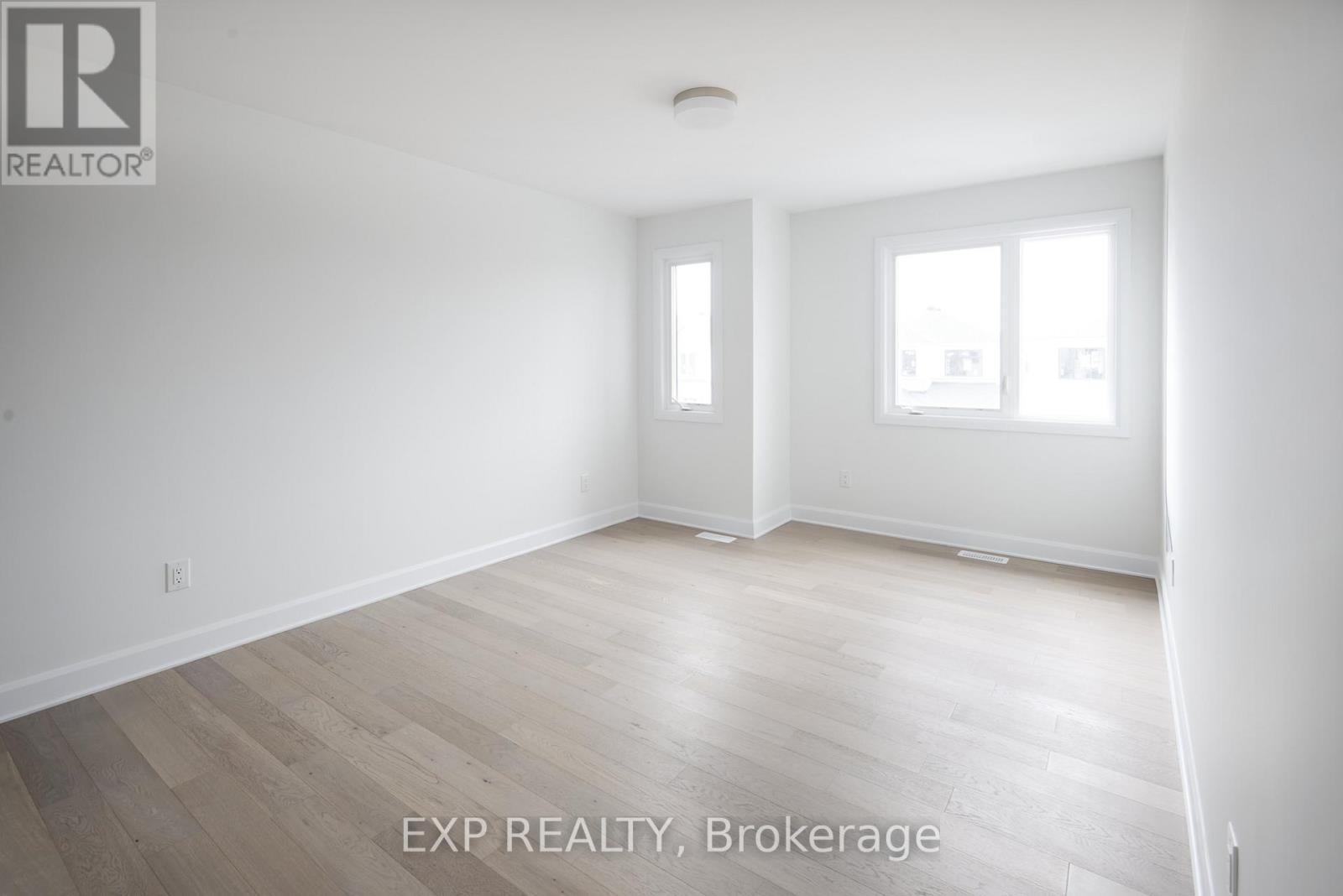 503 Roundhouse Crescent, Ottawa, Ontario  K2S 3G8 - Photo 8 - X12847196