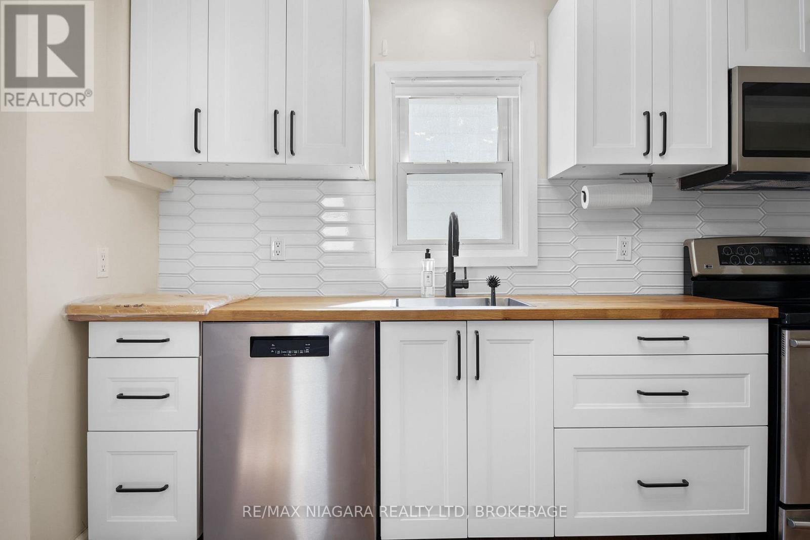 64 Churchill Street, St. Catharines, Ontario  L2S 2P5 - Photo 6 - X12847210