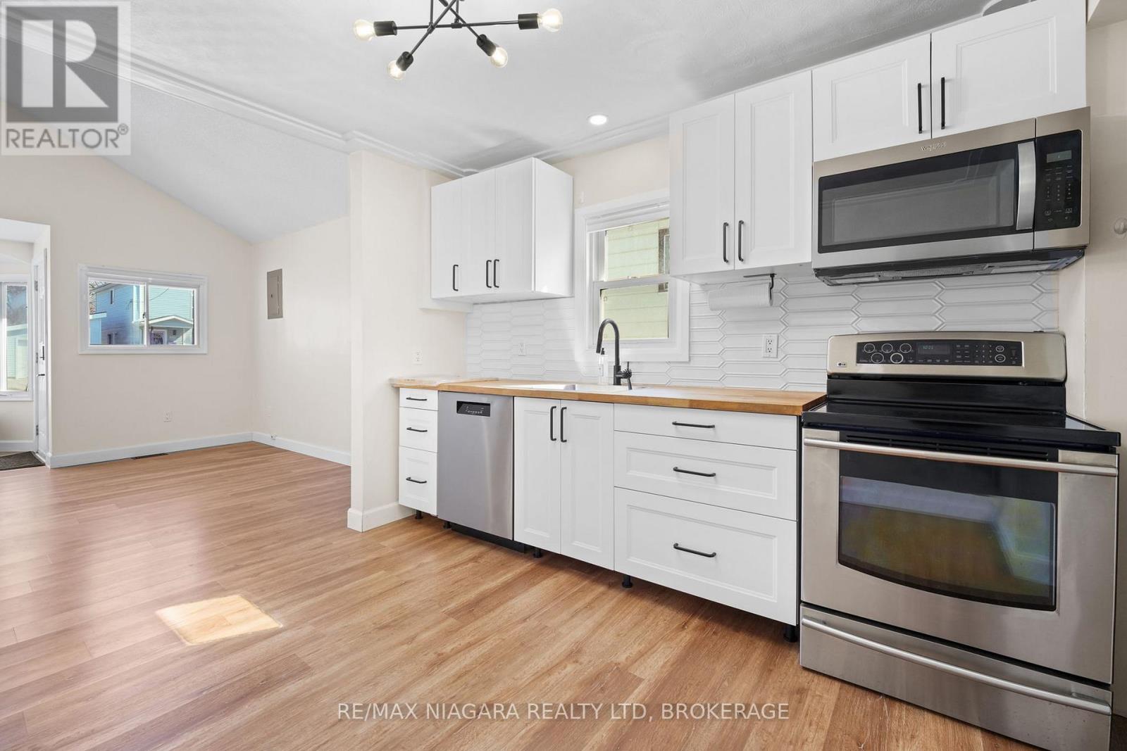 64 Churchill Street, St. Catharines, Ontario  L2S 2P5 - Photo 7 - X12847210