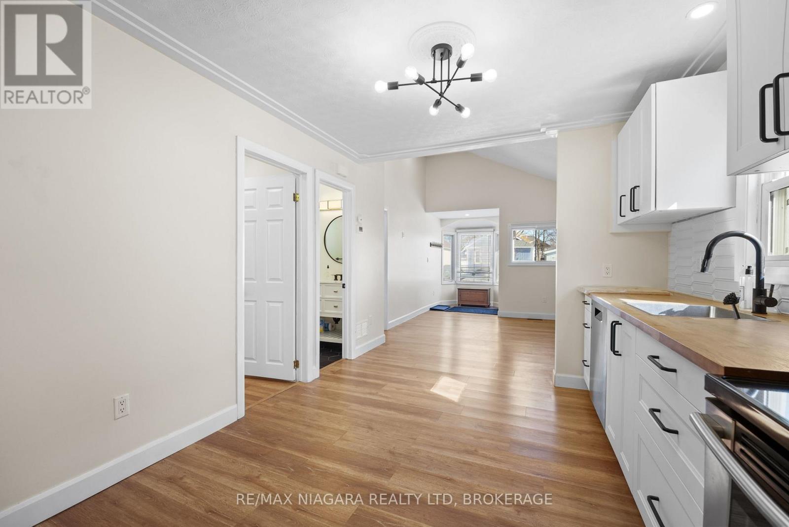 64 Churchill Street, St. Catharines, Ontario  L2S 2P5 - Photo 8 - X12847210