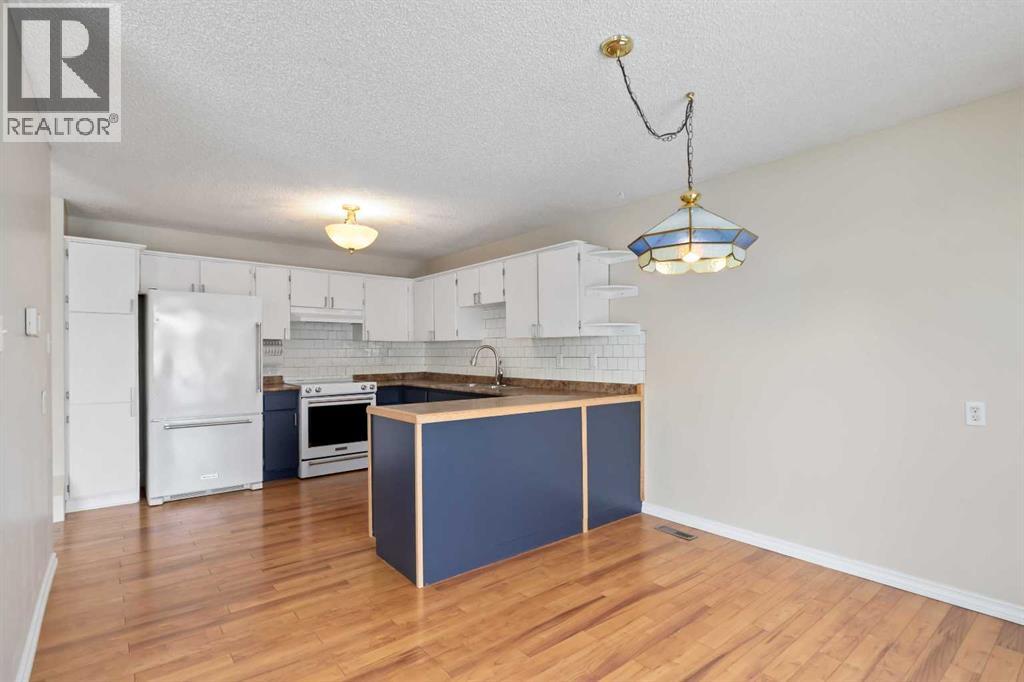 105 Goodwin Place, Fort Mcmurray, Alberta  T9J 1K1 - Photo 8 - A2288391