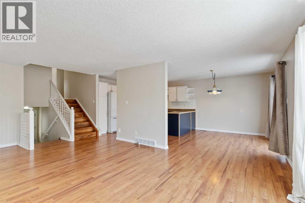 105 Goodwin Place, Fort Mcmurray, Alberta  T9J 1K1 - Photo 6 - A2288391