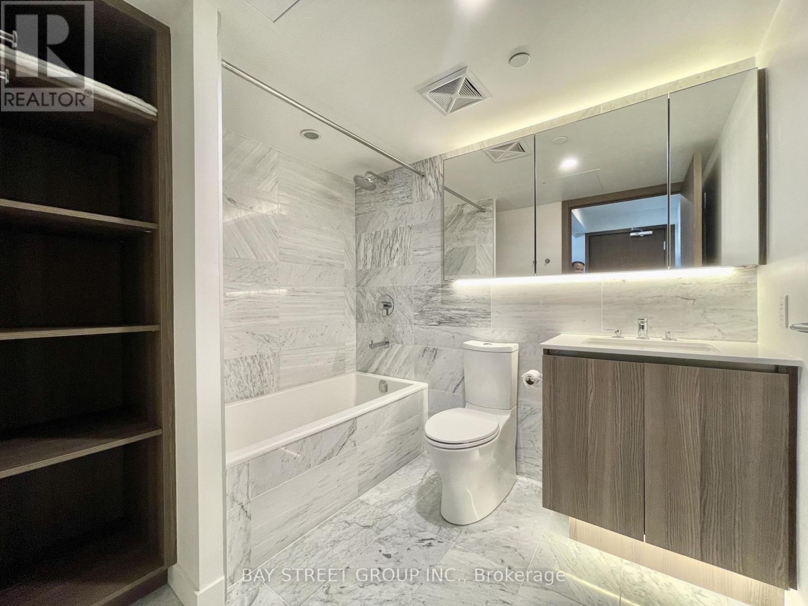 2012 - 19 Bathurst Street W, Toronto, Ontario  M5V 0N2 - Photo 10 - C12847224