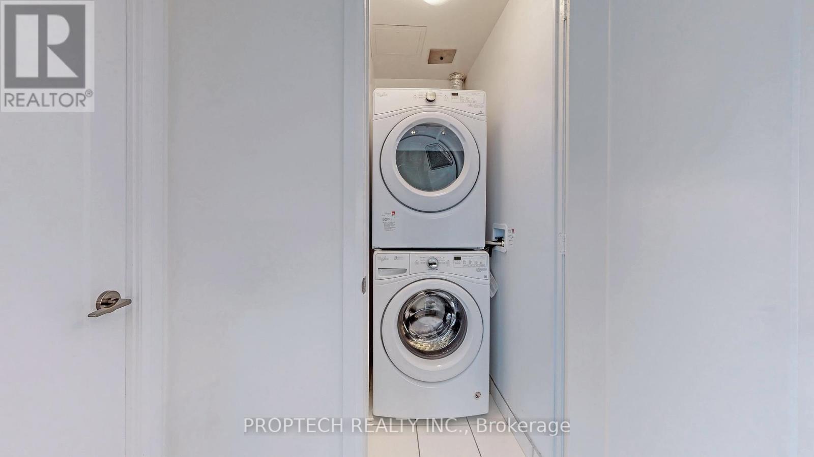 2104 - 101 Erskine Avenue, Toronto, Ontario  M4P 0C5 - Photo 12 - C12847230