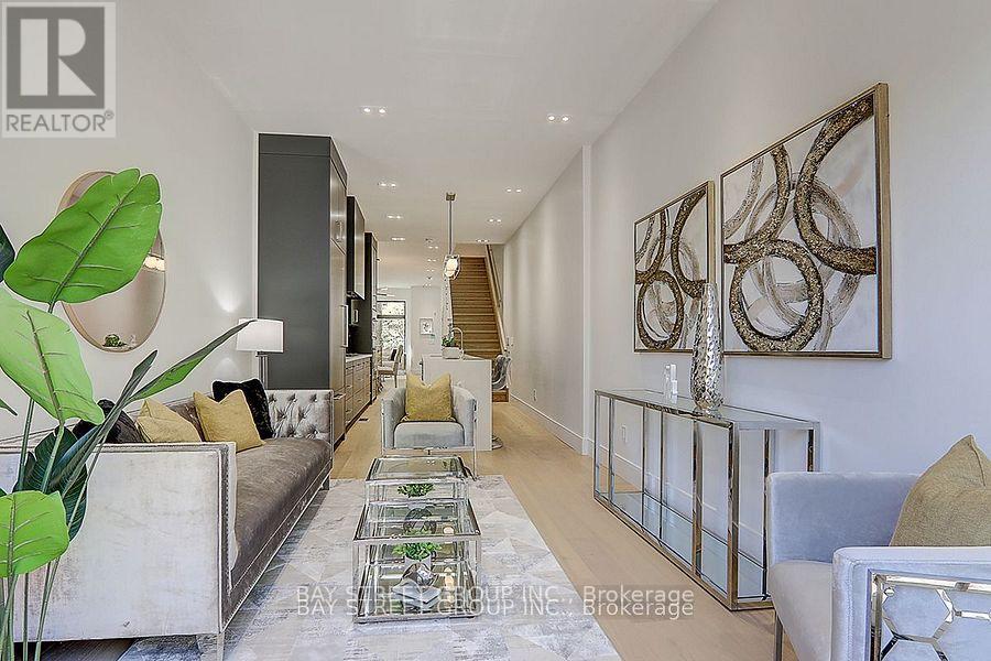 329 Clinton Street, Toronto, Ontario  M6G 2Y7 - Photo 13 - C12847242