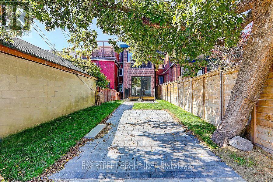 329 Clinton Street, Toronto, Ontario  M6G 2Y7 - Photo 38 - C12847242