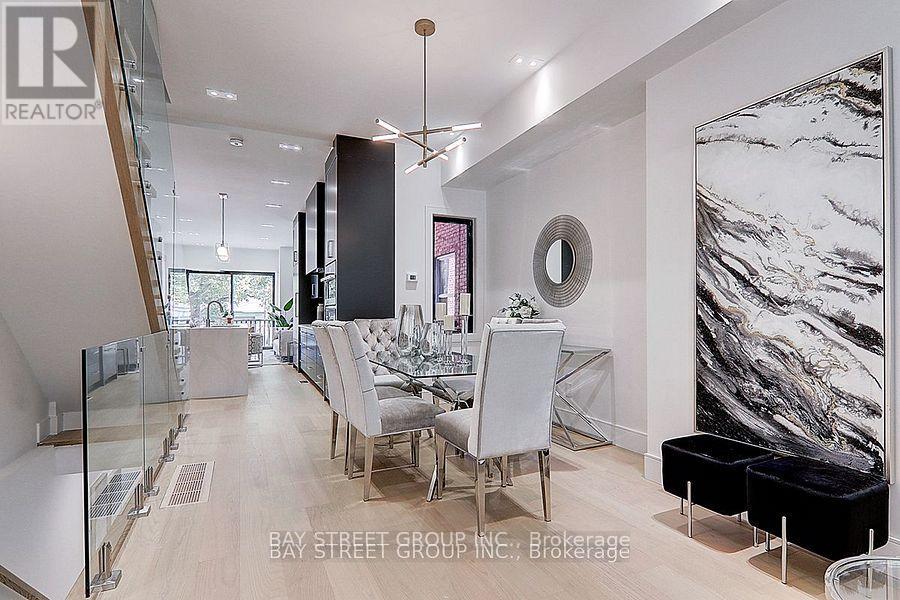 329 Clinton Street, Toronto, Ontario  M6G 2Y7 - Photo 6 - C12847242