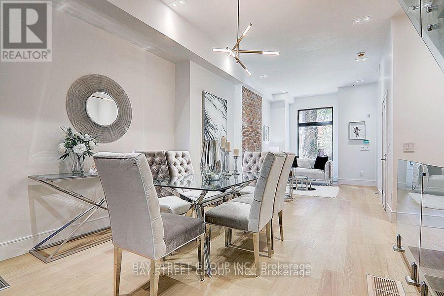 329 Clinton Street, Toronto, Ontario  M6G 2Y7 - Photo 7 - C12847242