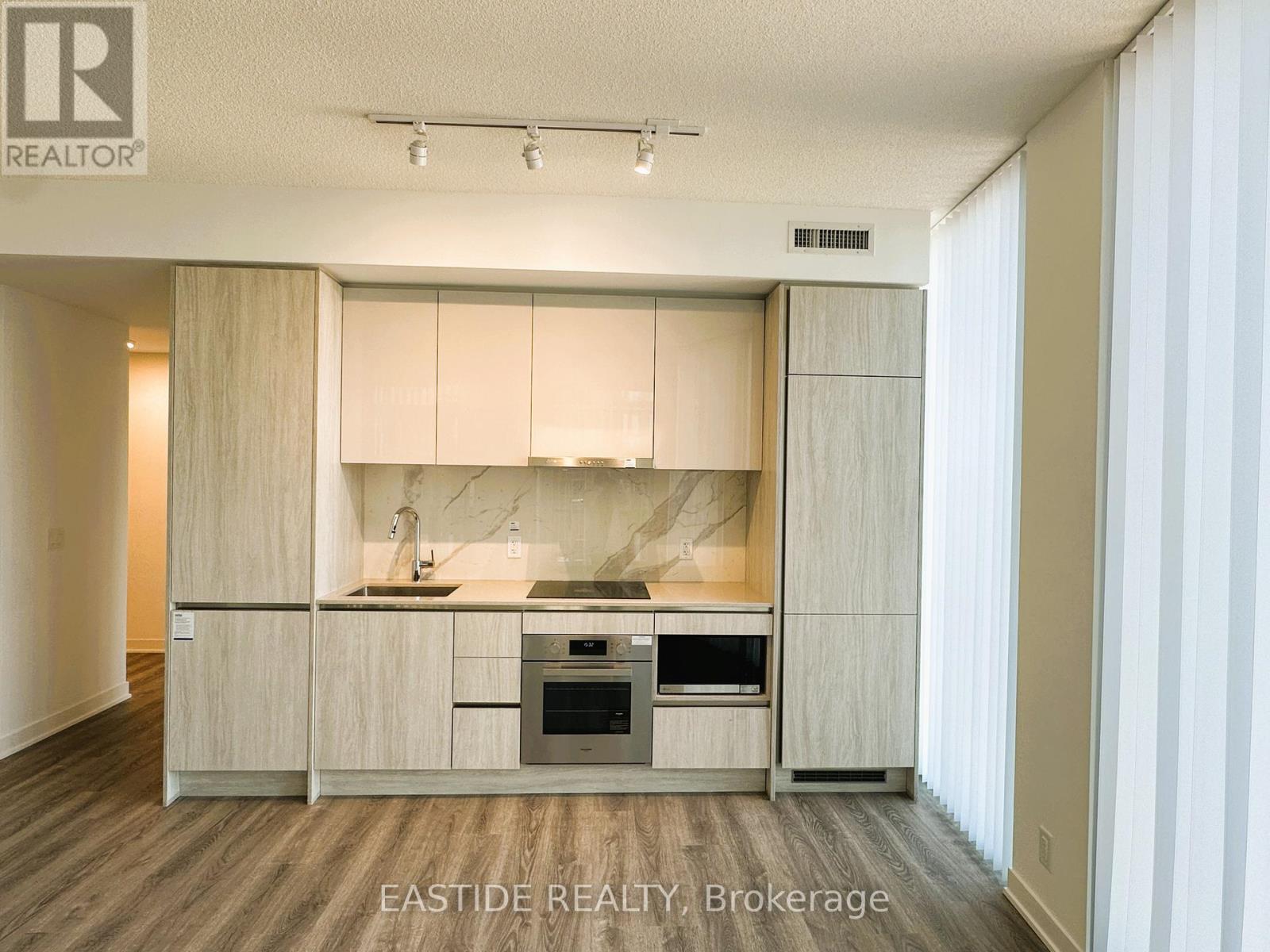 1606 - 180 Front Street E, Toronto, Ontario  M5A 0A9 - Photo 5 - C12847254