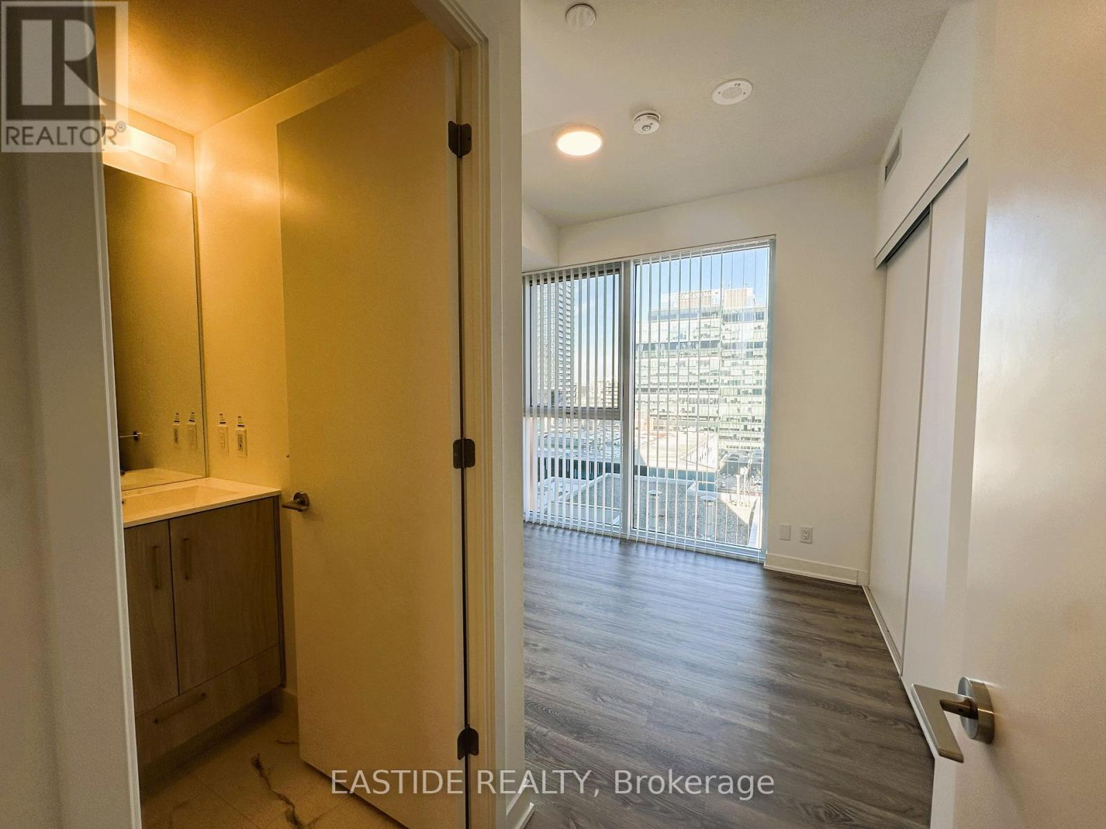 1606 - 180 Front Street E, Toronto, Ontario  M5A 0A9 - Photo 7 - C12847254