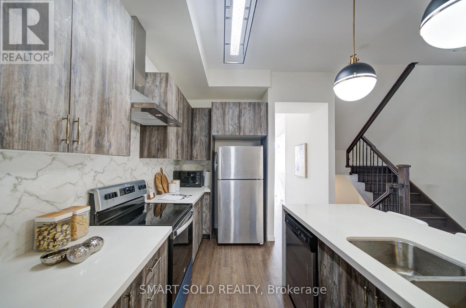 13 Armillo Place, Markham, Ontario  L6E 0V4 - Photo 7 - N12847198