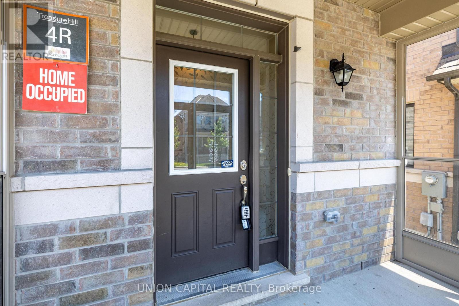 64 Collier Crescent, Markham, Ontario  L6E 0T2 - Photo 2 - N12847218