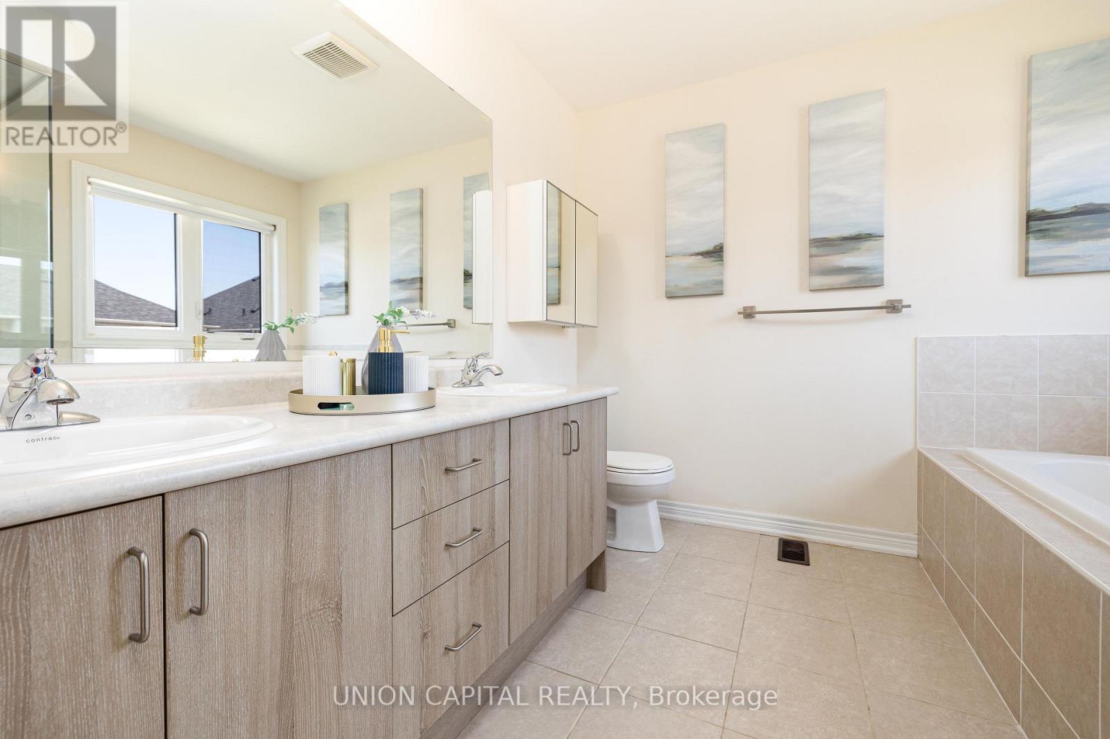 64 Collier Crescent, Markham, Ontario  L6E 0T2 - Photo 24 - N12847218