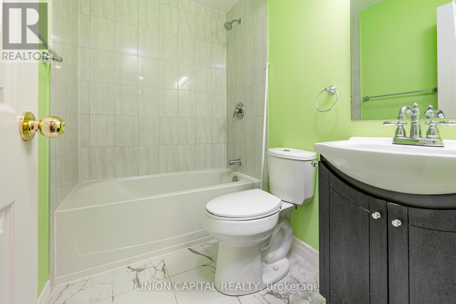 64 Collier Crescent, Markham, Ontario  L6E 0T2 - Photo 37 - N12847218