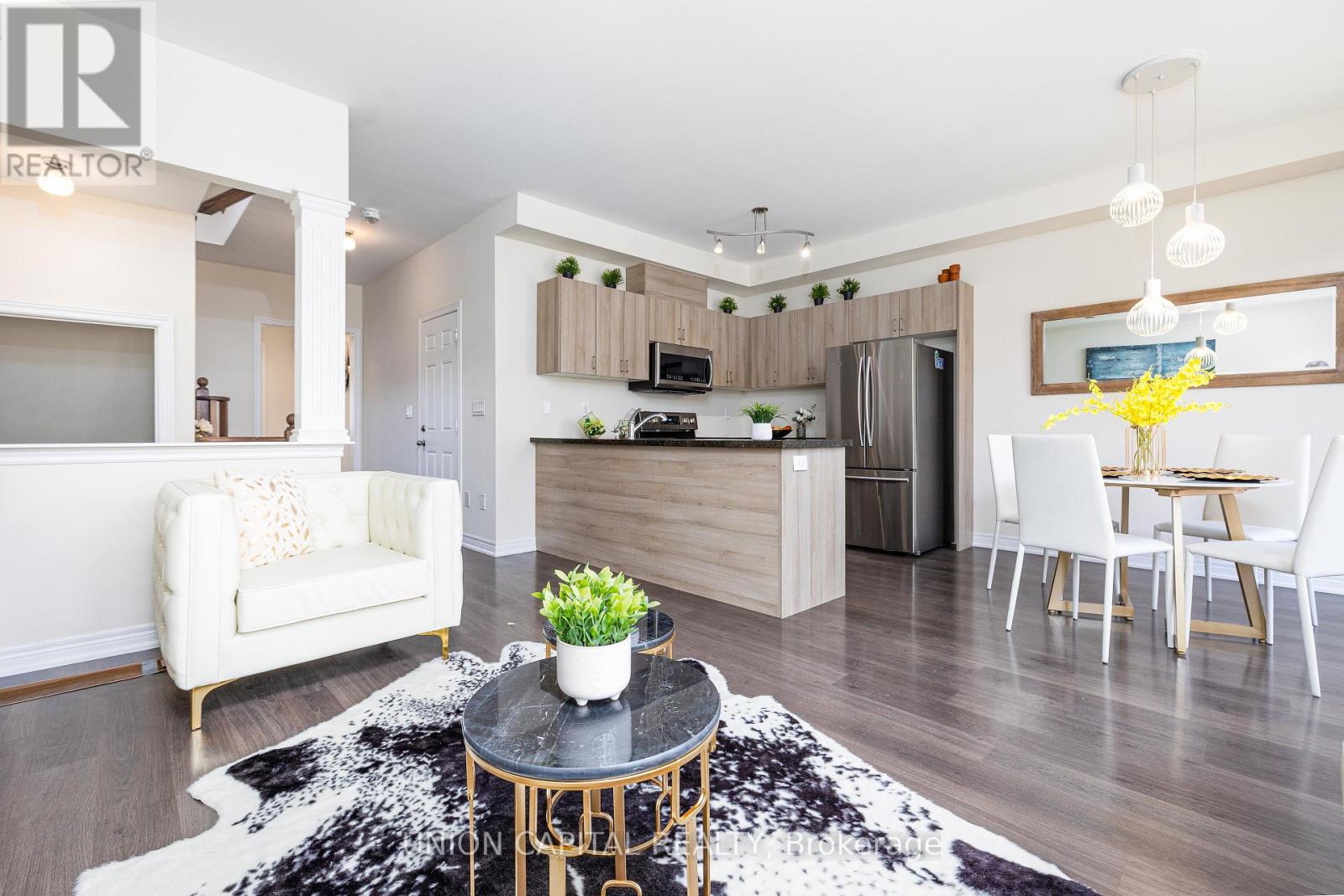 64 Collier Crescent, Markham, Ontario  L6E 0T2 - Photo 9 - N12847218