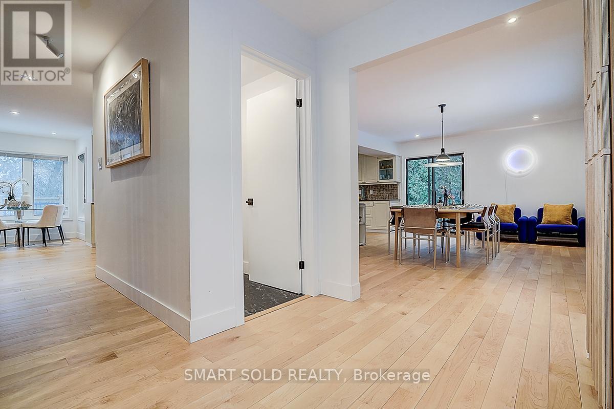 197 Garden Avenue, Richmond Hill, Ontario  L4C 6L8 - Photo 14 - N12847244