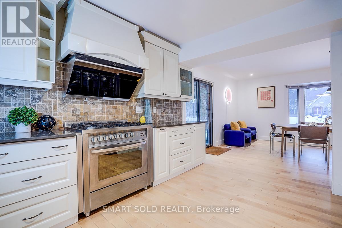 197 Garden Avenue, Richmond Hill, Ontario  L4C 6L8 - Photo 23 - N12847244