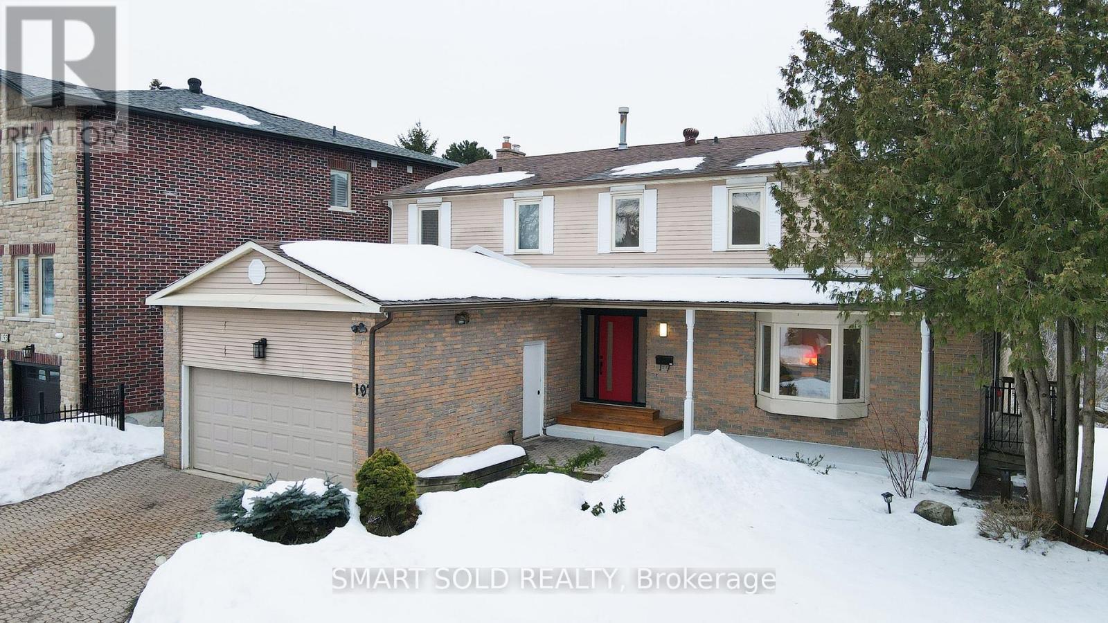 197 Garden Avenue, Richmond Hill, Ontario  L4C 6L8 - Photo 3 - N12847244