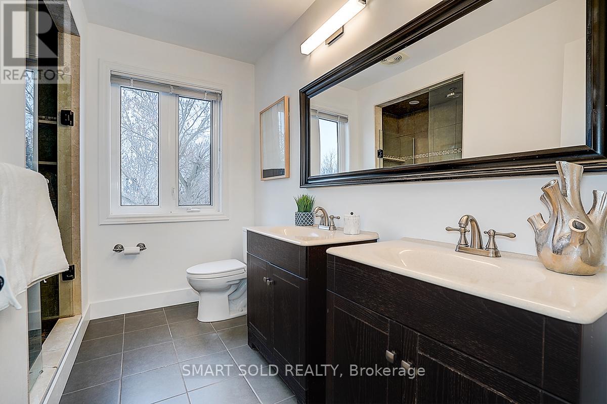 197 Garden Avenue, Richmond Hill, Ontario  L4C 6L8 - Photo 43 - N12847244