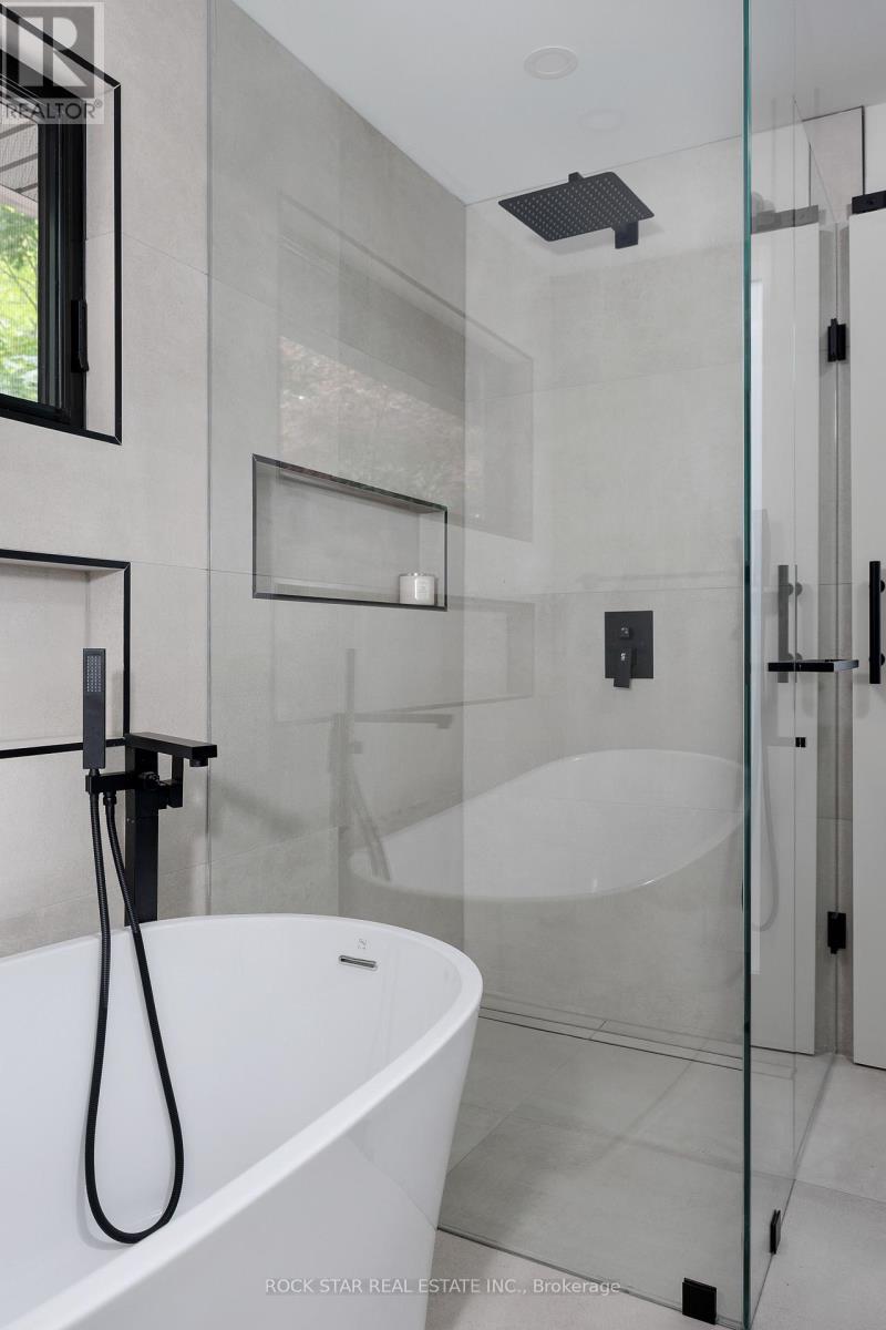 1113 Greenoaks Drive, Mississauga, Ontario  L5J 3A1 - Photo 29 - W12847178