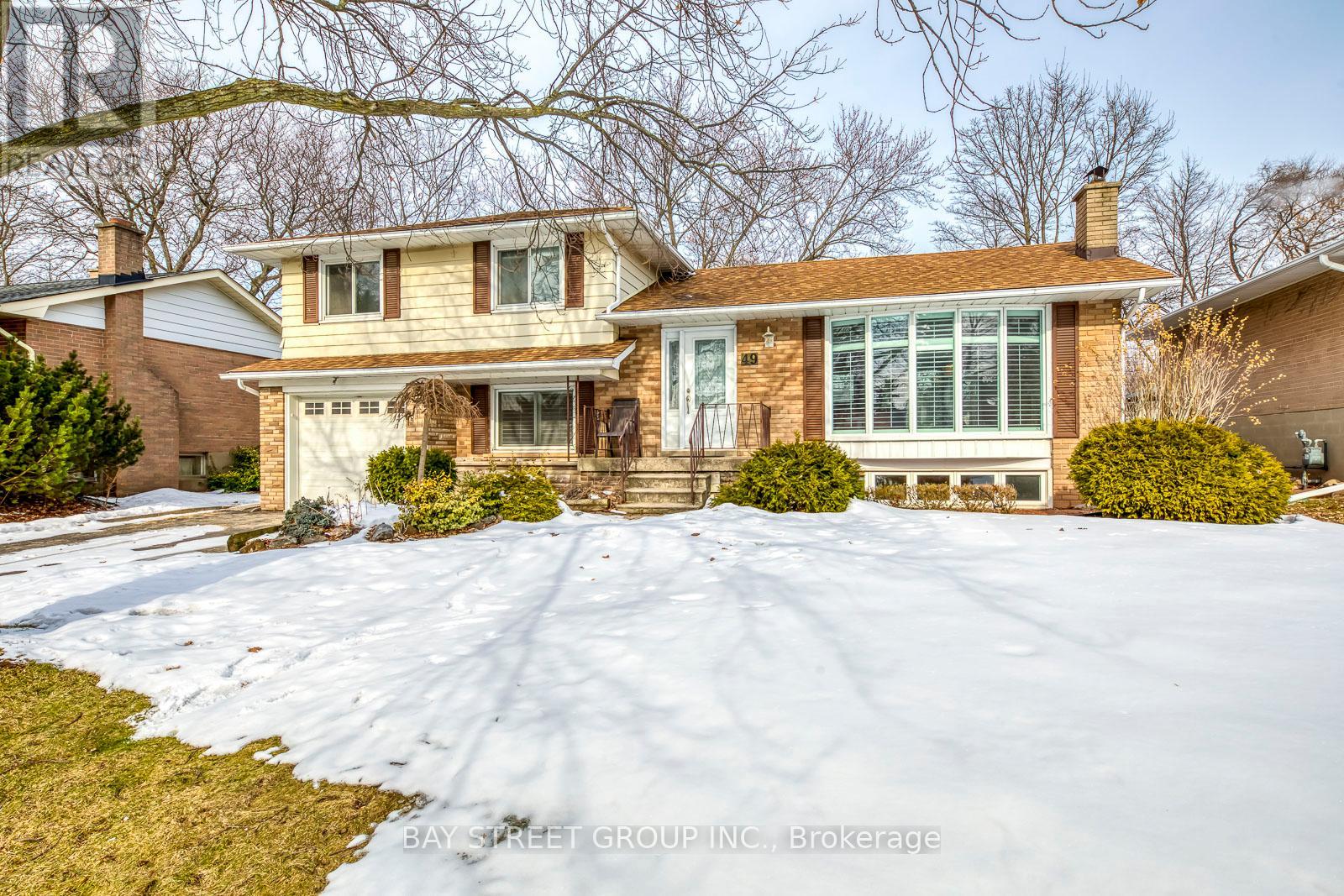 49 RAYNE AVENUE, Oakville, Ontario