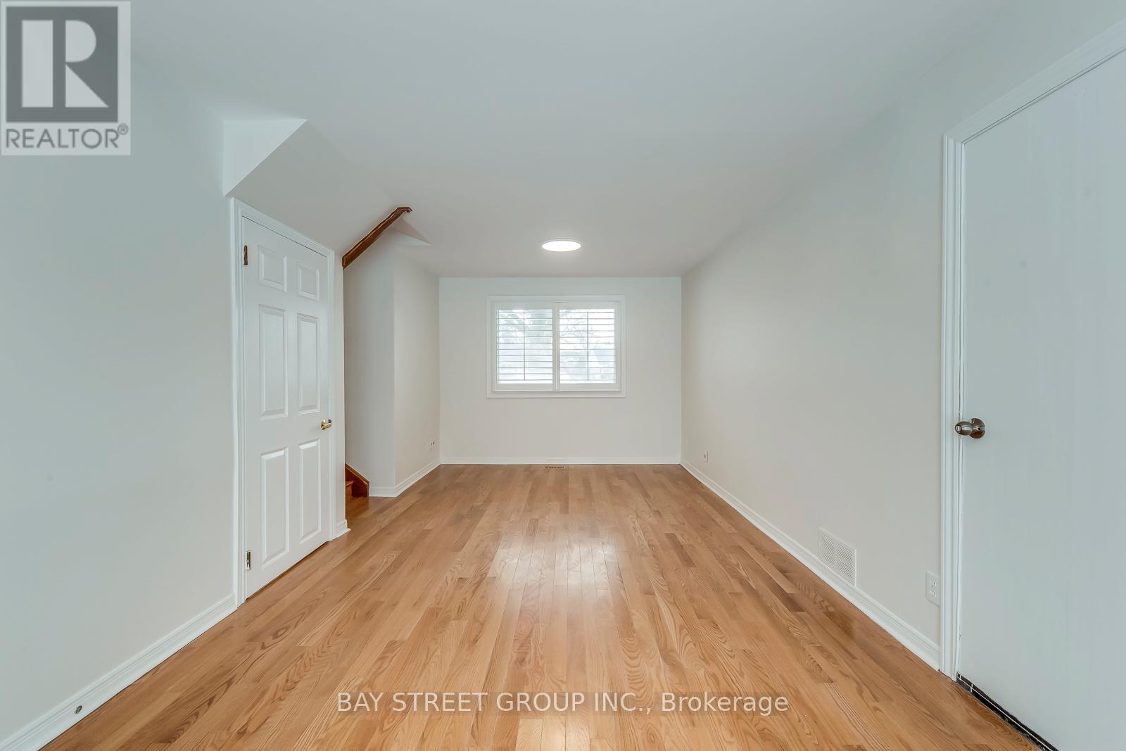 49 Rayne Avenue, Oakville, Ontario  L6H 1C1 - Photo 32 - W12847220