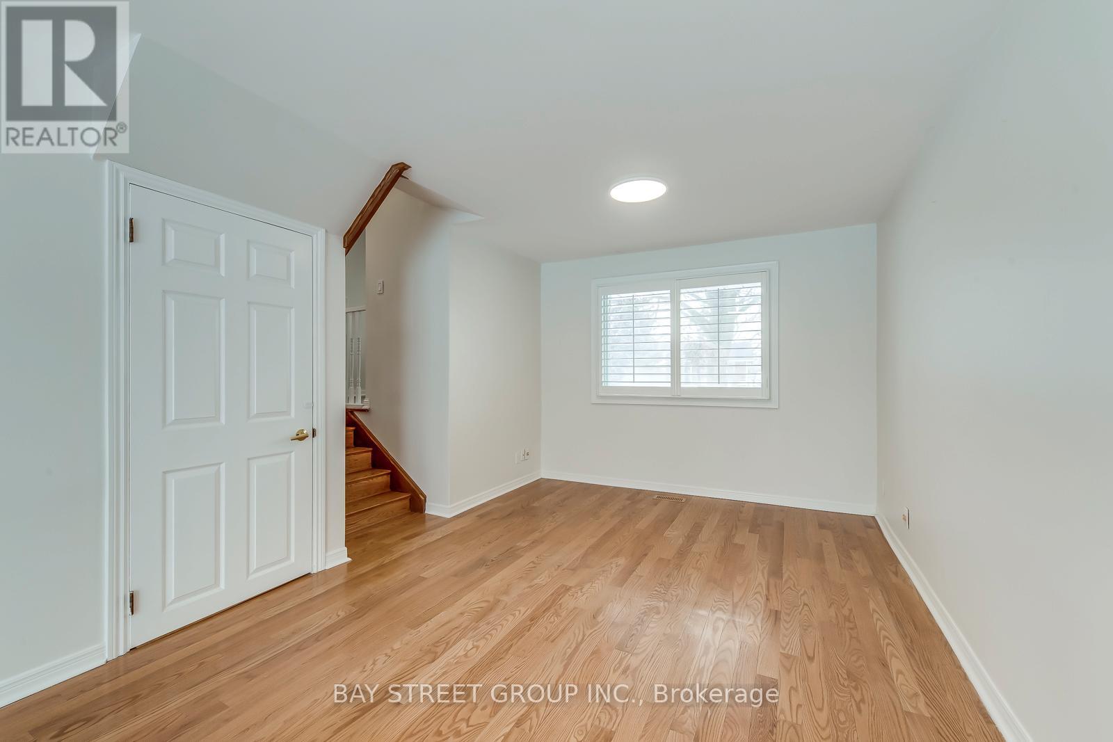 49 Rayne Avenue, Oakville, Ontario  L6H 1C1 - Photo 33 - W12847220