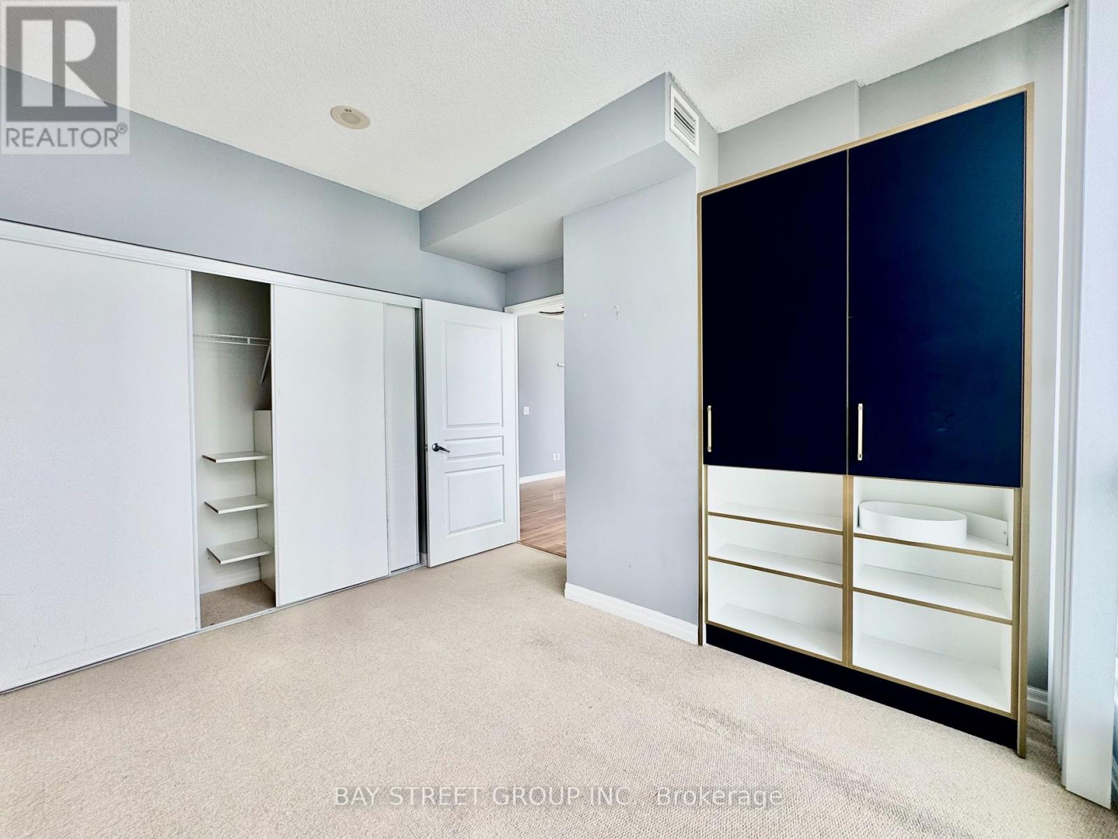 3302 - 225 Webb Drive, Mississauga, Ontario  L5B 4P2 - Photo 17 - W12847222