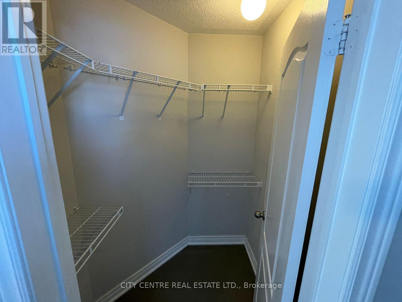 4777 Glasshill Grove, Mississauga, Ontario  L5M 7R6 - Photo 14 - W12847234