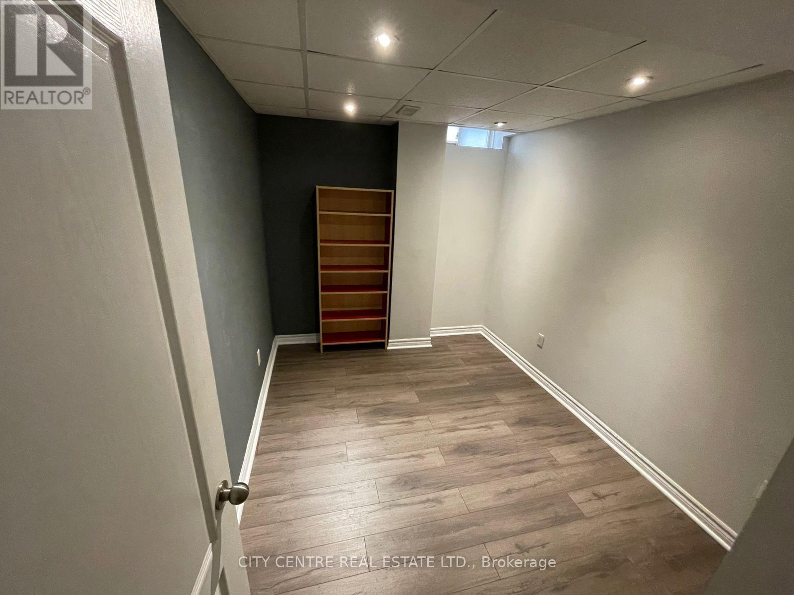 4777 Glasshill Grove, Mississauga, Ontario  L5M 7R6 - Photo 35 - W12847234