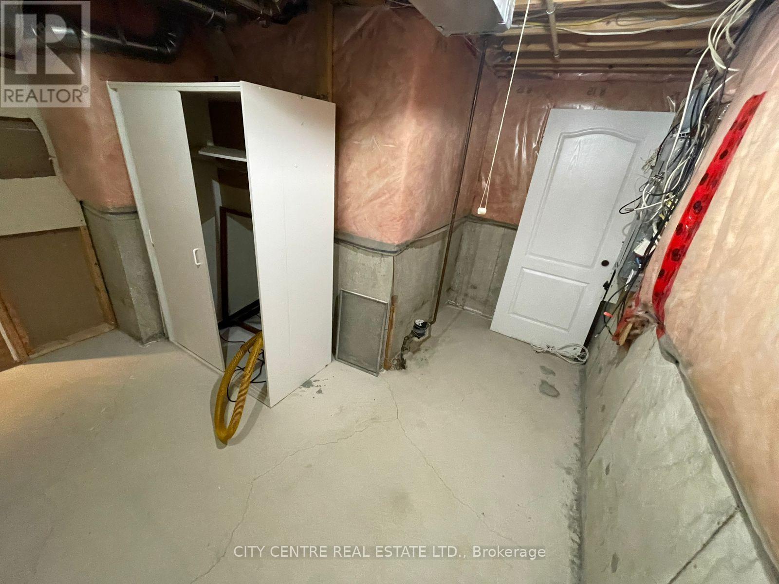 4777 Glasshill Grove, Mississauga, Ontario  L5M 7R6 - Photo 40 - W12847234