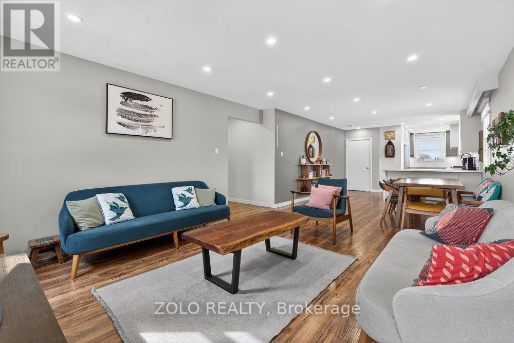 20 Bridesburg Drive, Toronto, Ontario  M9R 2K3 - Photo 10 - W12847240