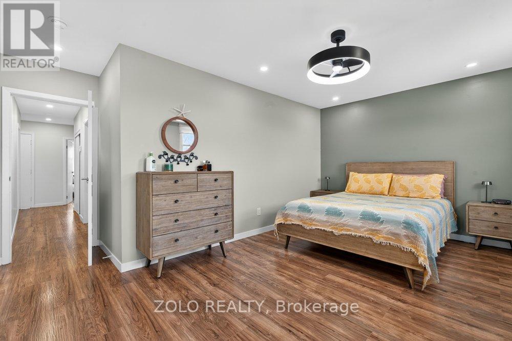 20 Bridesburg Drive, Toronto, Ontario  M9R 2K3 - Photo 18 - W12847240