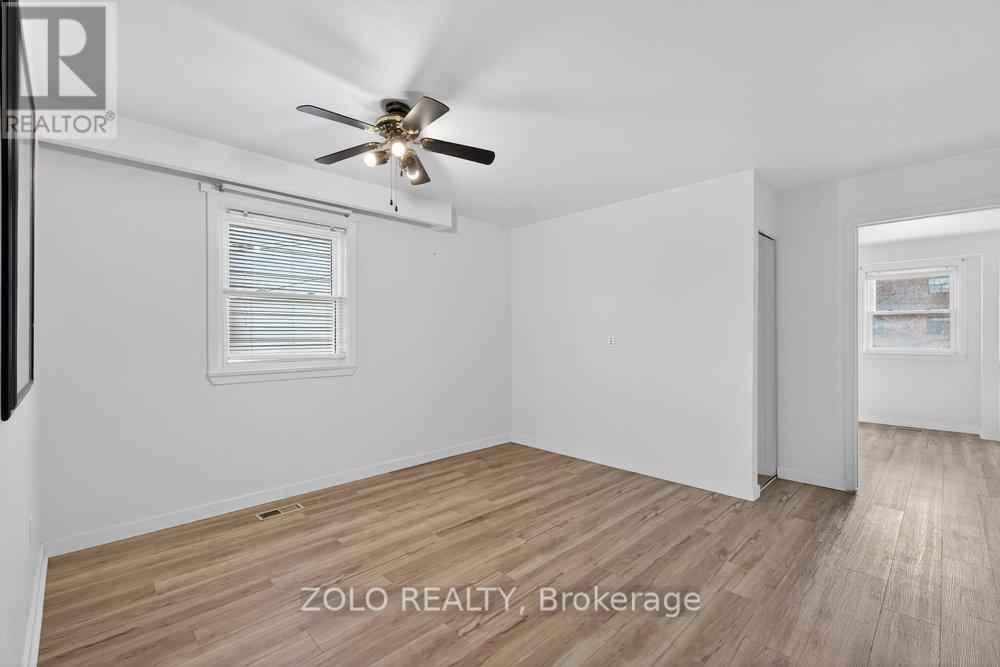 20 Bridesburg Drive, Toronto, Ontario  M9R 2K3 - Photo 29 - W12847240