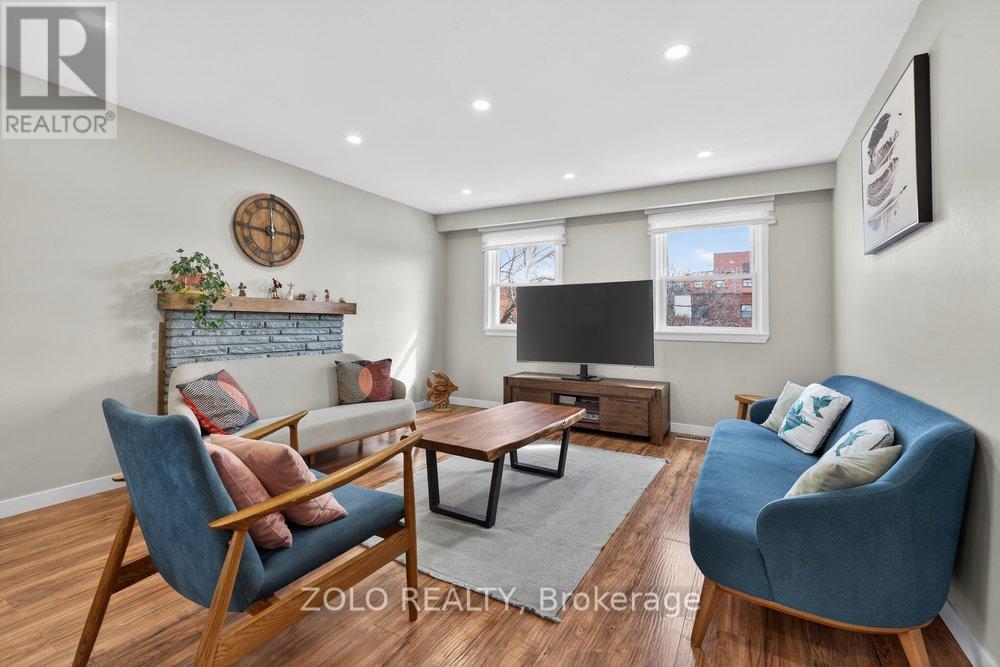 20 Bridesburg Drive, Toronto, Ontario  M9R 2K3 - Photo 9 - W12847240